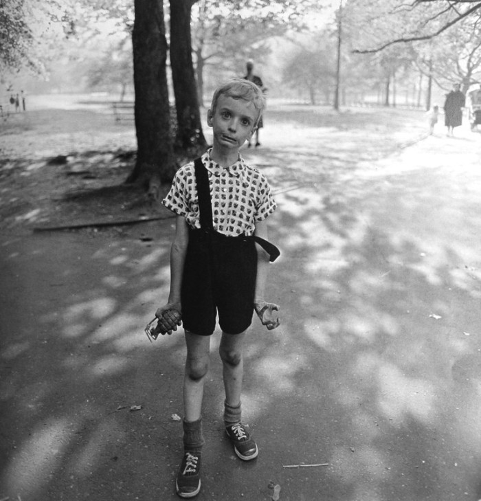 The 1962 picture of the boy with the hand grenade in Central Park seems no 